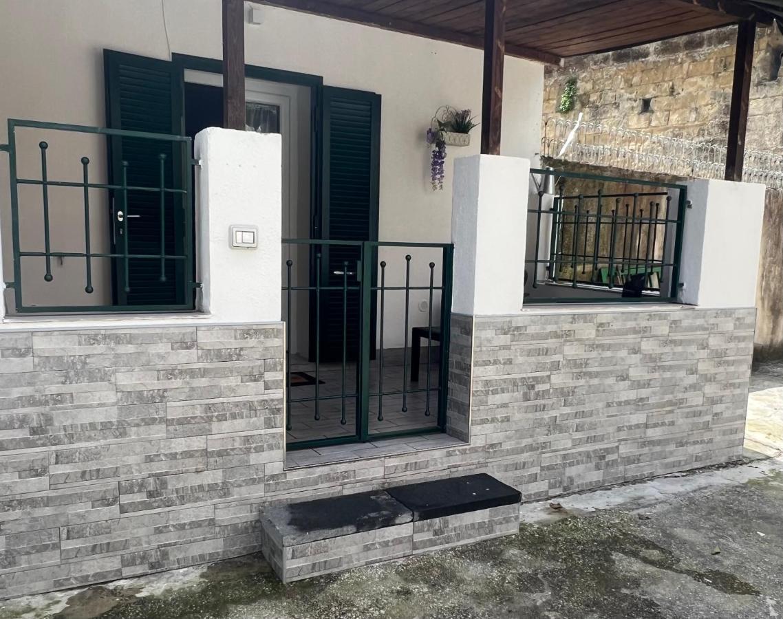 B&B Casa Vacanze Nonna Clara 那不勒斯 外观 照片