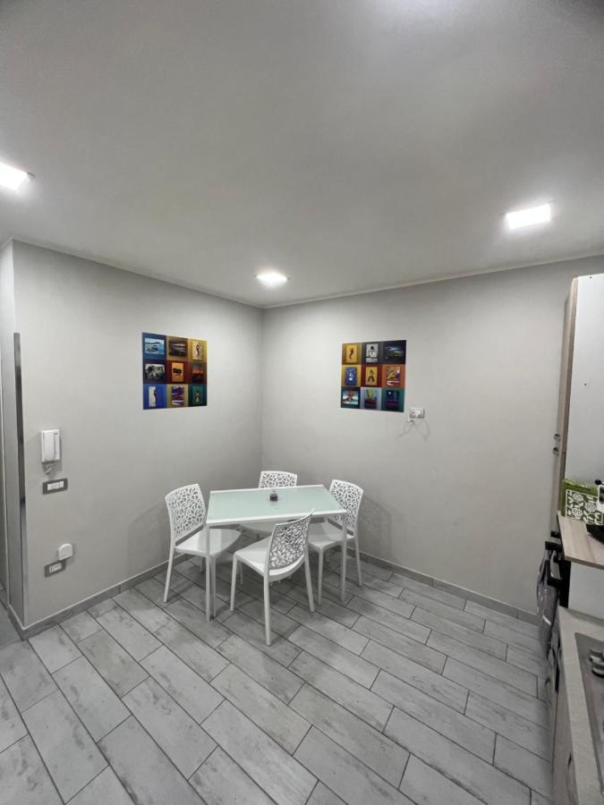B&B Casa Vacanze Nonna Clara 那不勒斯 外观 照片